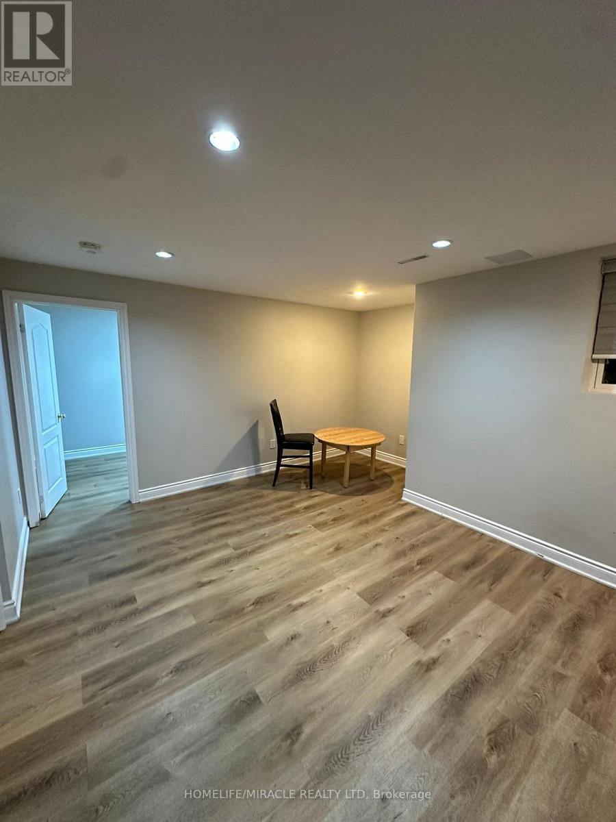 7100 Walworth Court, Mississauga, Ontario L5N 7L4 - Photo 25 - W12544602