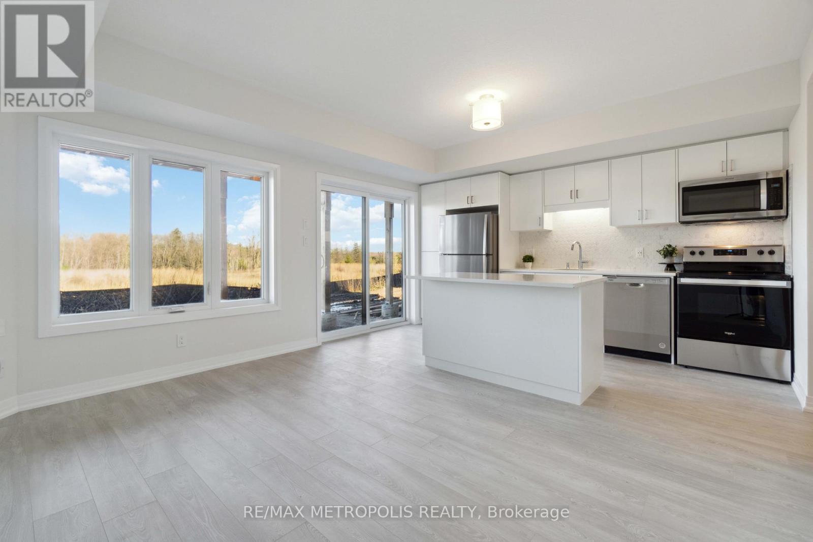 27 - 15 Stauffer Woods Trail, Kitchener, Ontario  N2P 0L1 - Photo 19 - X12505616