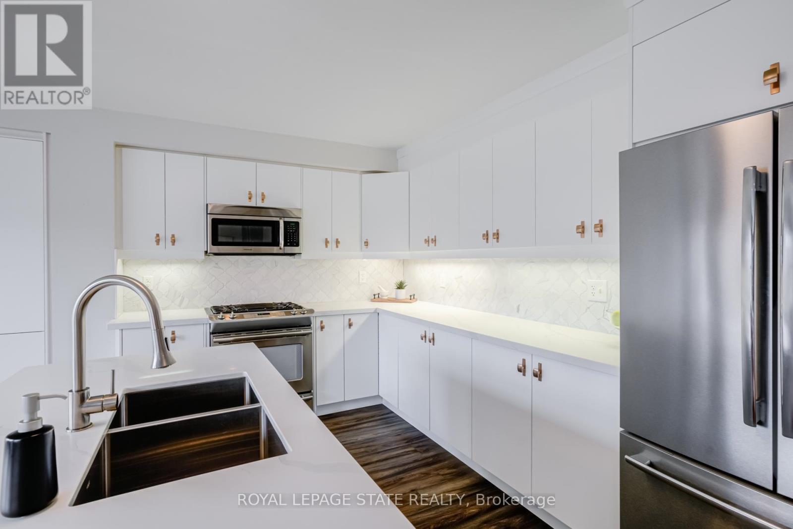 36 Irwin Avenue, Hamilton, Ontario  L9K 0E9 - Photo 14 - X12534716