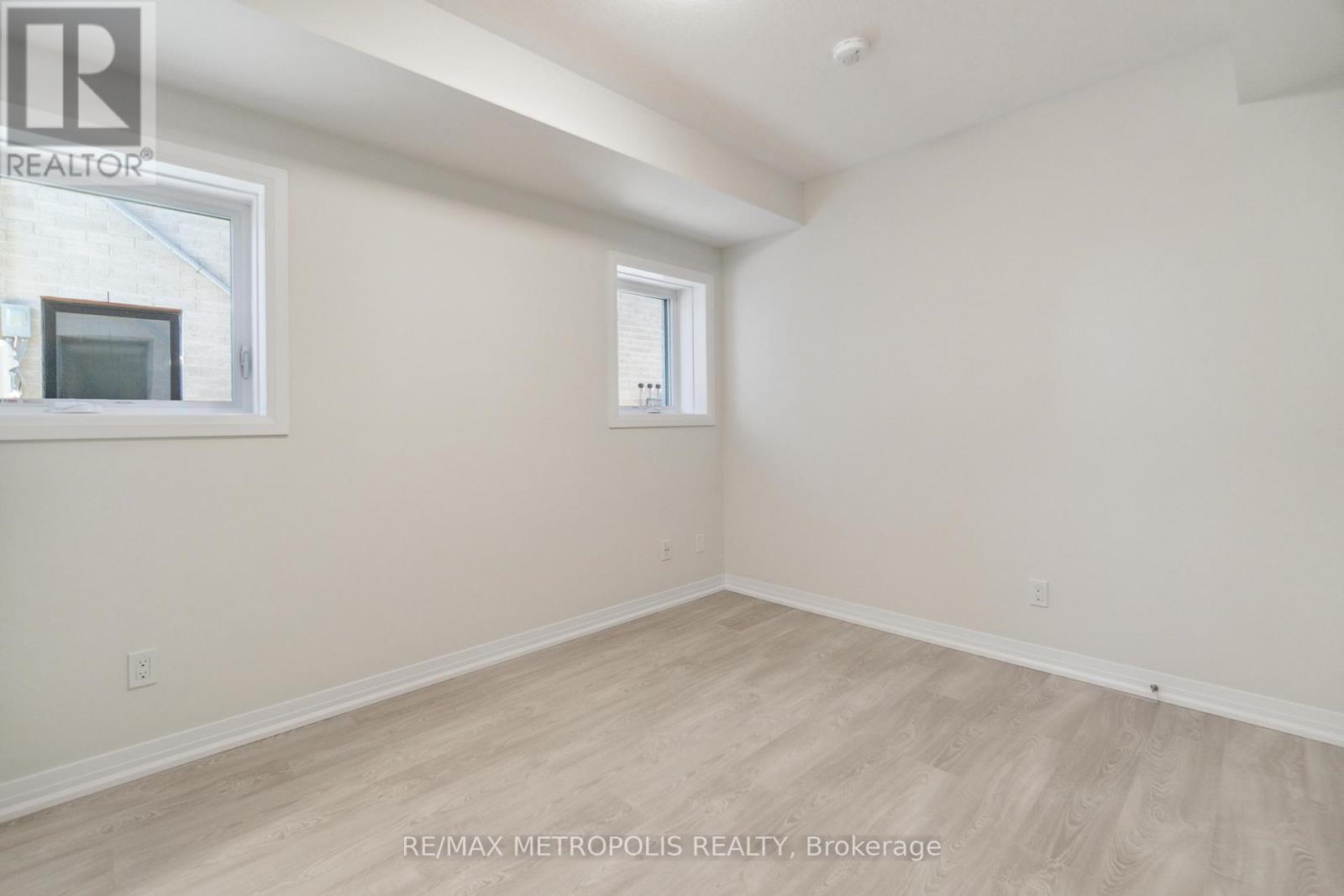 27 - 15 Stauffer Woods Trail, Kitchener, Ontario  N2P 0L1 - Photo 29 - X12505616