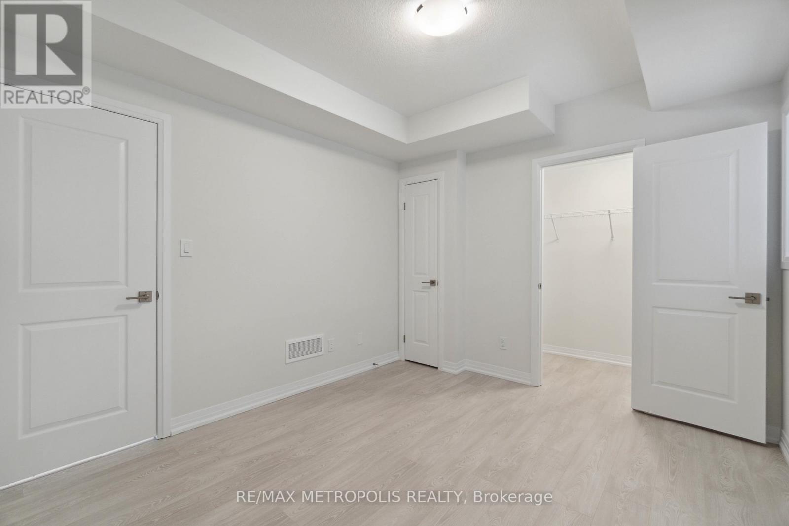 27 - 15 Stauffer Woods Trail, Kitchener, Ontario  N2P 0L1 - Photo 27 - X12505616