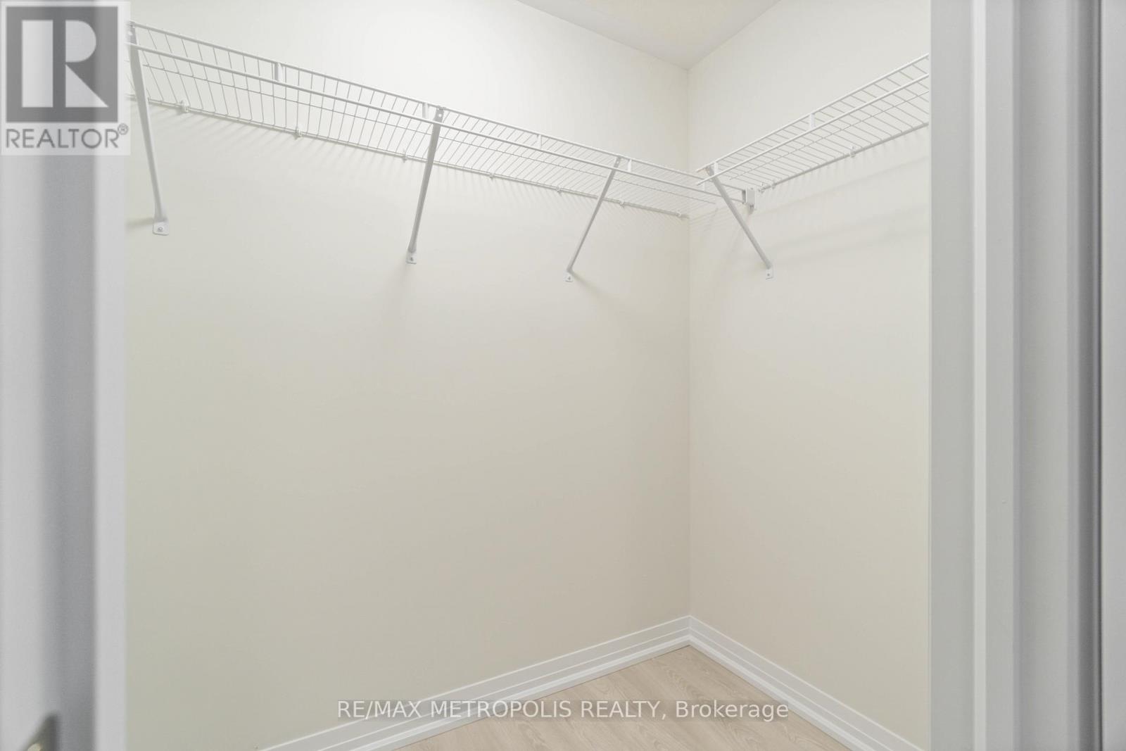 27 - 15 Stauffer Woods Trail, Kitchener, Ontario  N2P 0L1 - Photo 30 - X12505616