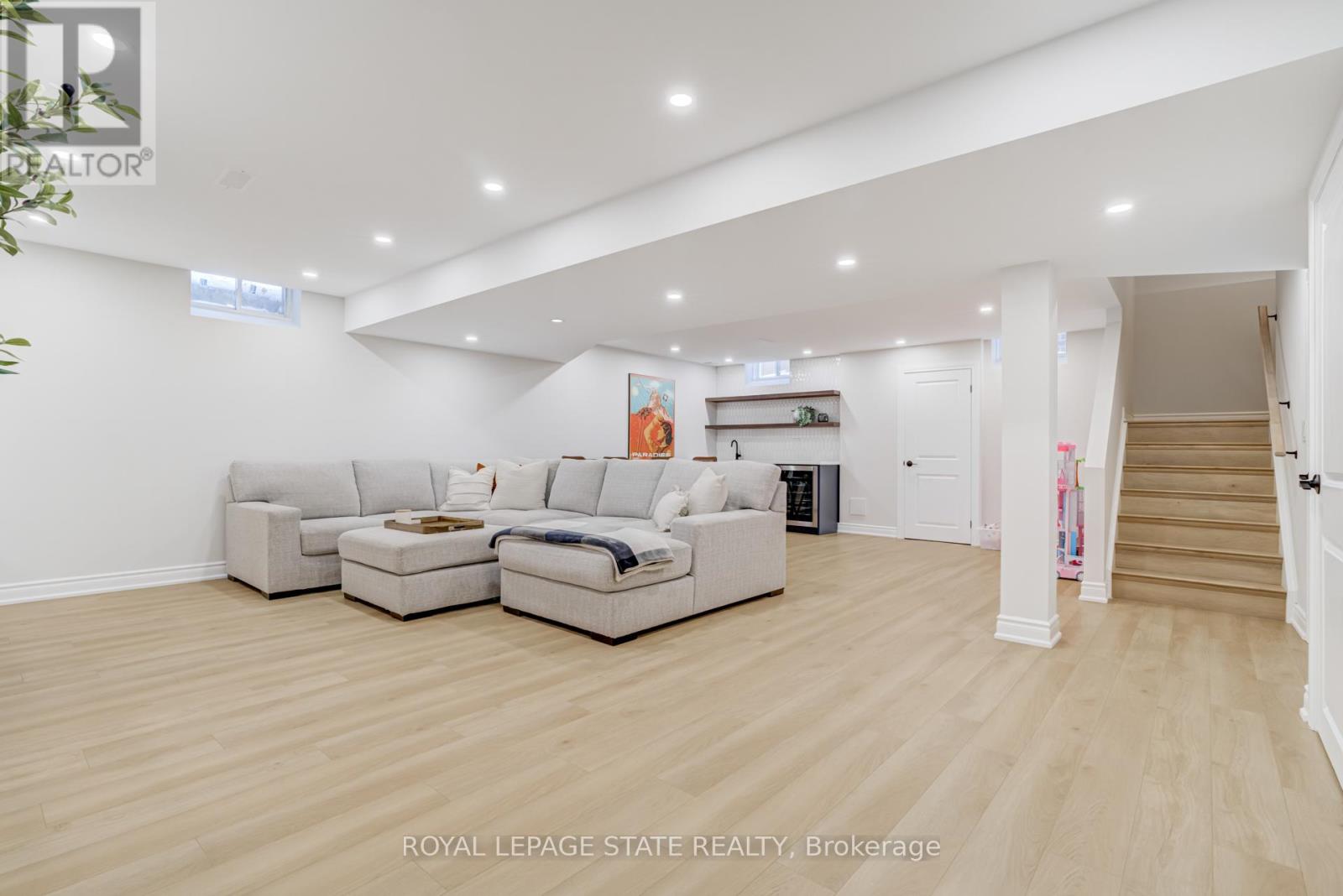 36 Irwin Avenue, Hamilton, Ontario  L9K 0E9 - Photo 39 - X12534716