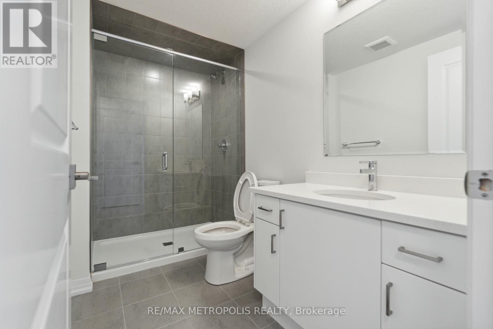 27 - 15 Stauffer Woods Trail, Kitchener, Ontario  N2P 0L1 - Photo 23 - X12505616