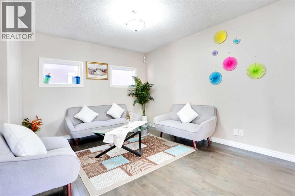 3 Saddleland Crescent Ne, Calgary, Alberta  T3J 5K9 - Photo 5 - A2265182