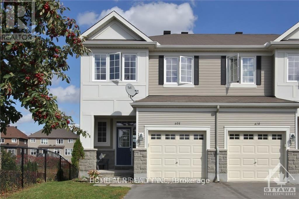 608 Pepperville Crescent, Ottawa, Ontario  K2M 0E8 - Photo 1 - X12549426