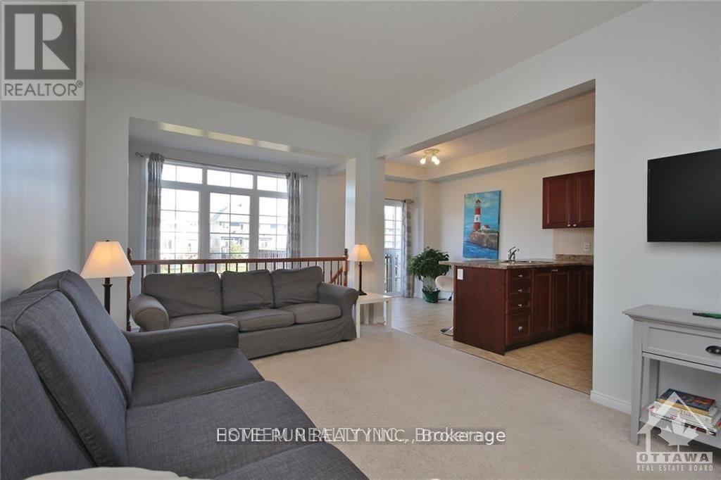608 Pepperville Crescent, Ottawa, Ontario  K2M 0E8 - Photo 10 - X12549426