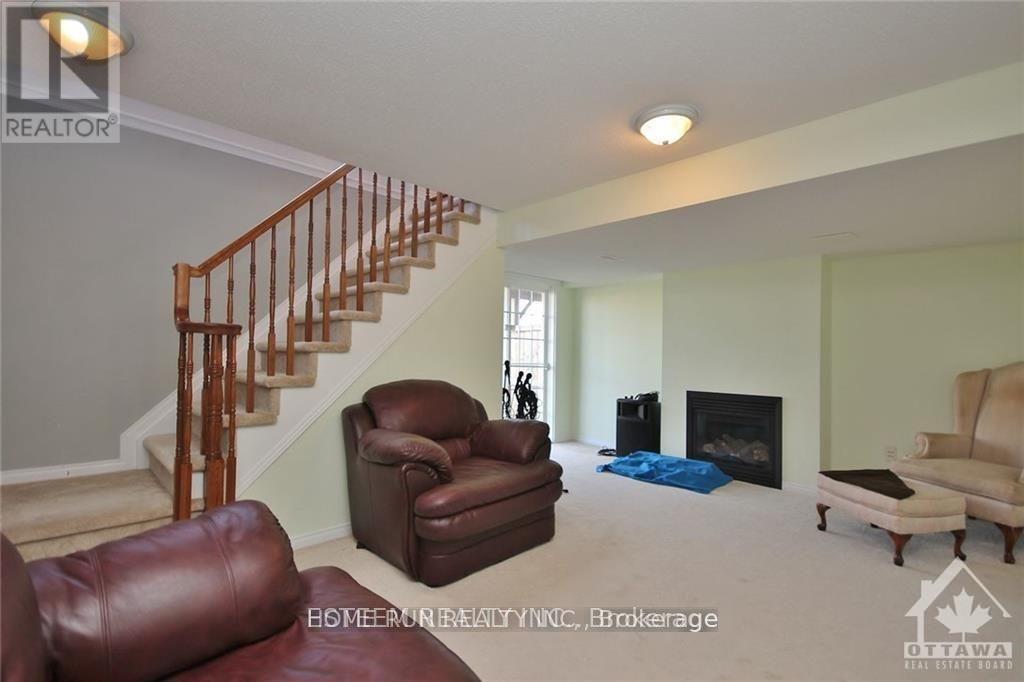 608 Pepperville Crescent, Ottawa, Ontario  K2M 0E8 - Photo 22 - X12549426