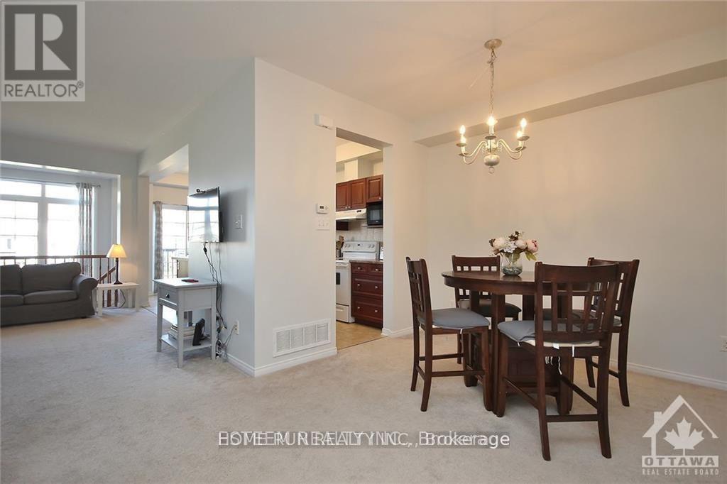 608 Pepperville Crescent, Ottawa, Ontario  K2M 0E8 - Photo 7 - X12549426