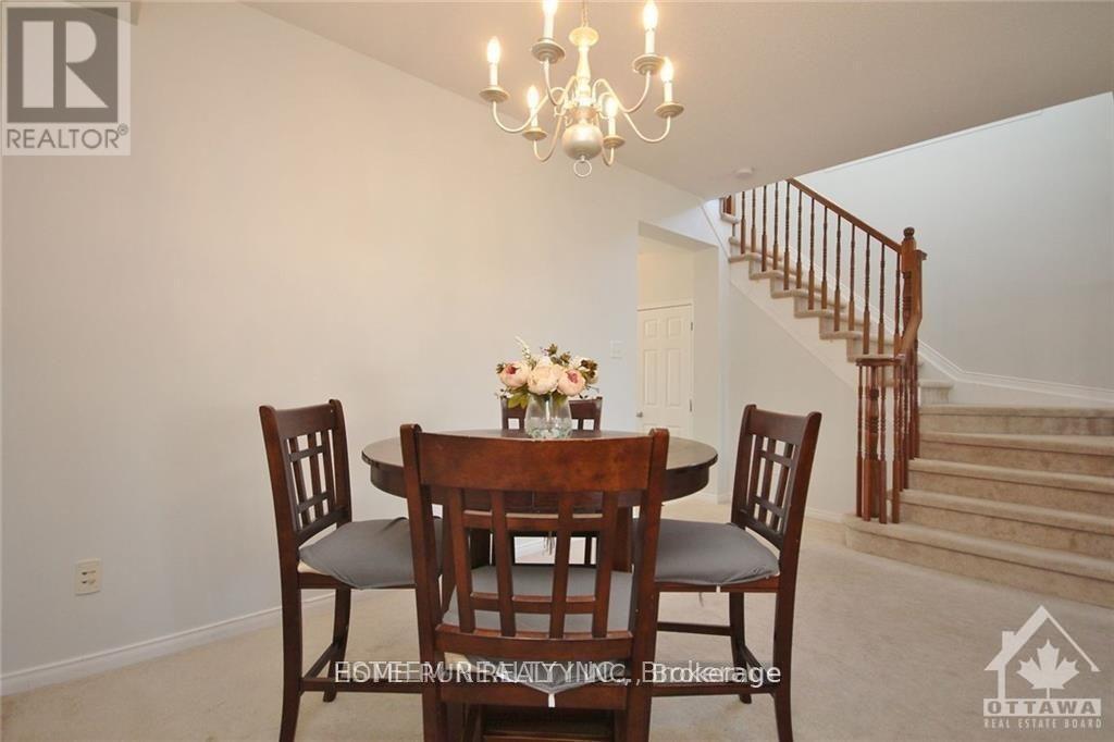 608 Pepperville Crescent, Ottawa, Ontario  K2M 0E8 - Photo 8 - X12549426