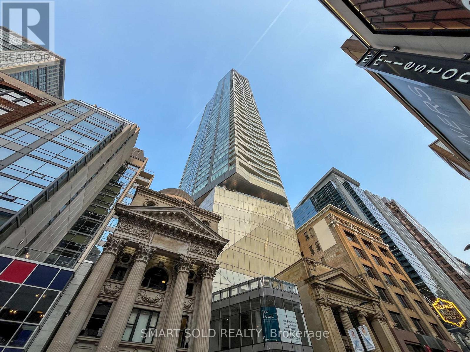 2403 - 197 YONGE STREET, Toronto, Ontario