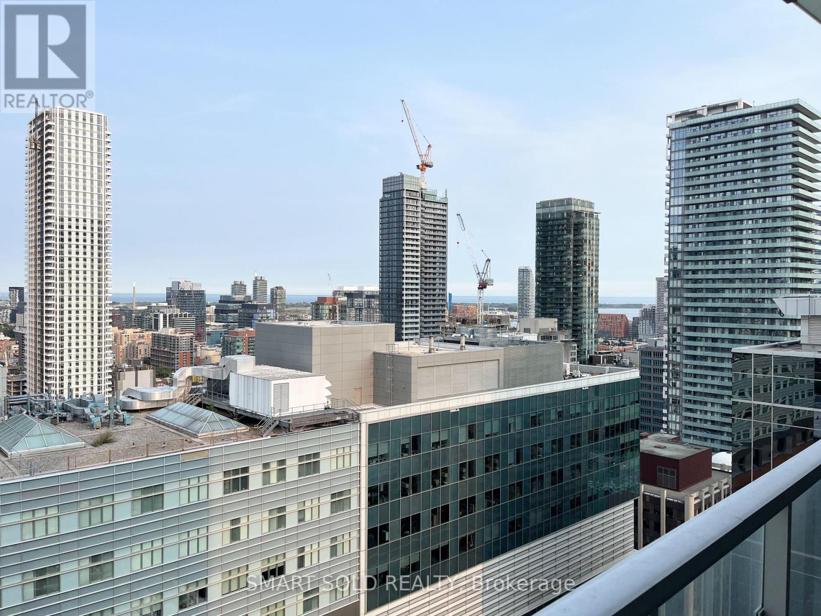 2403 - 197 Yonge Street, Toronto, Ontario  M5B 1M4 - Photo 11 - C12549400