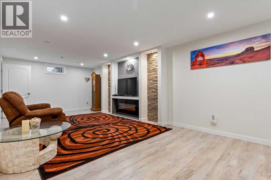 343 Queen Tamara Way Se, Calgary, Alberta  T2Y 4R1 - Photo 27 - A2254985