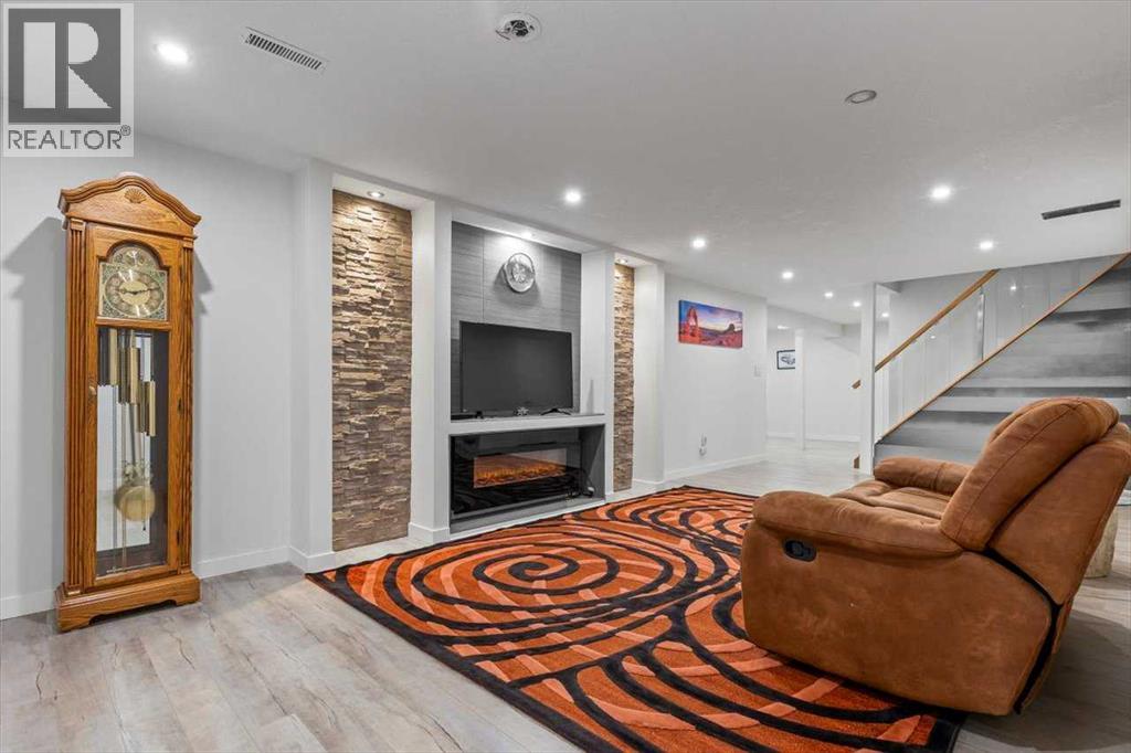 343 Queen Tamara Way Se, Calgary, Alberta  T2Y 4R1 - Photo 29 - A2254985