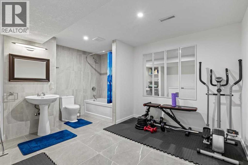 343 Queen Tamara Way Se, Calgary, Alberta  T2Y 4R1 - Photo 30 - A2254985