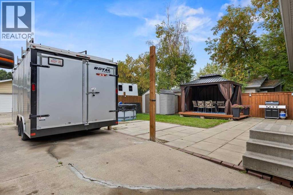 343 Queen Tamara Way Se, Calgary, Alberta  T2Y 4R1 - Photo 36 - A2254985