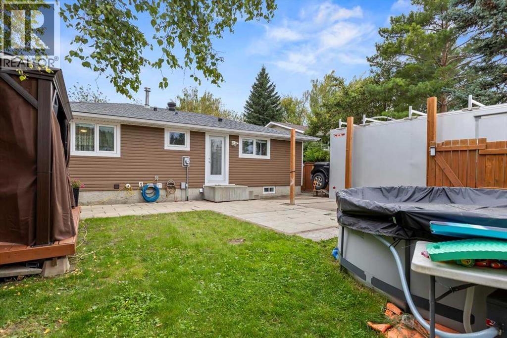 343 Queen Tamara Way Se, Calgary, Alberta  T2Y 4R1 - Photo 39 - A2254985