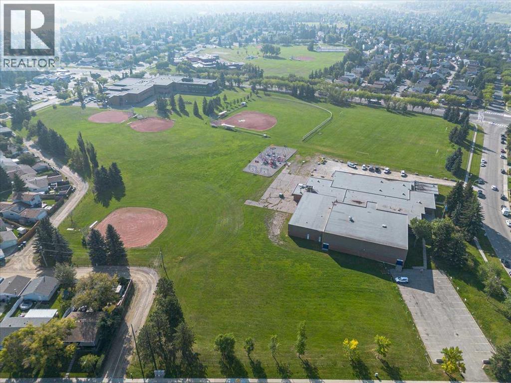 343 Queen Tamara Way Se, Calgary, Alberta  T2Y 4R1 - Photo 47 - A2254985