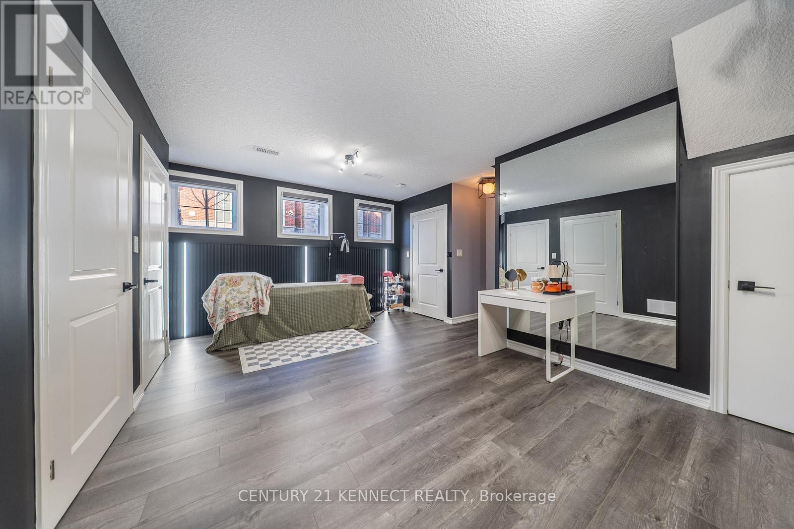 132 - 445 Ontario Street S, Milton, Ontario L9T 9K5 - Photo 31 - W12549410