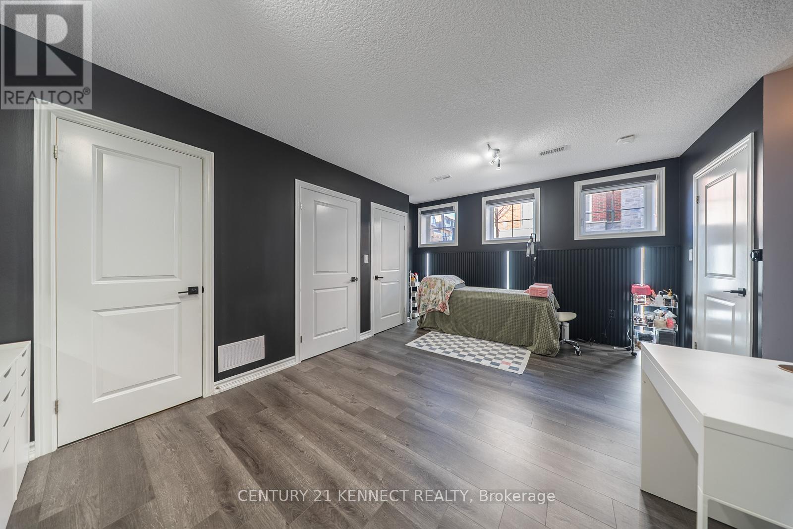 132 - 445 Ontario Street S, Milton, Ontario L9T 9K5 - Photo 33 - W12549410