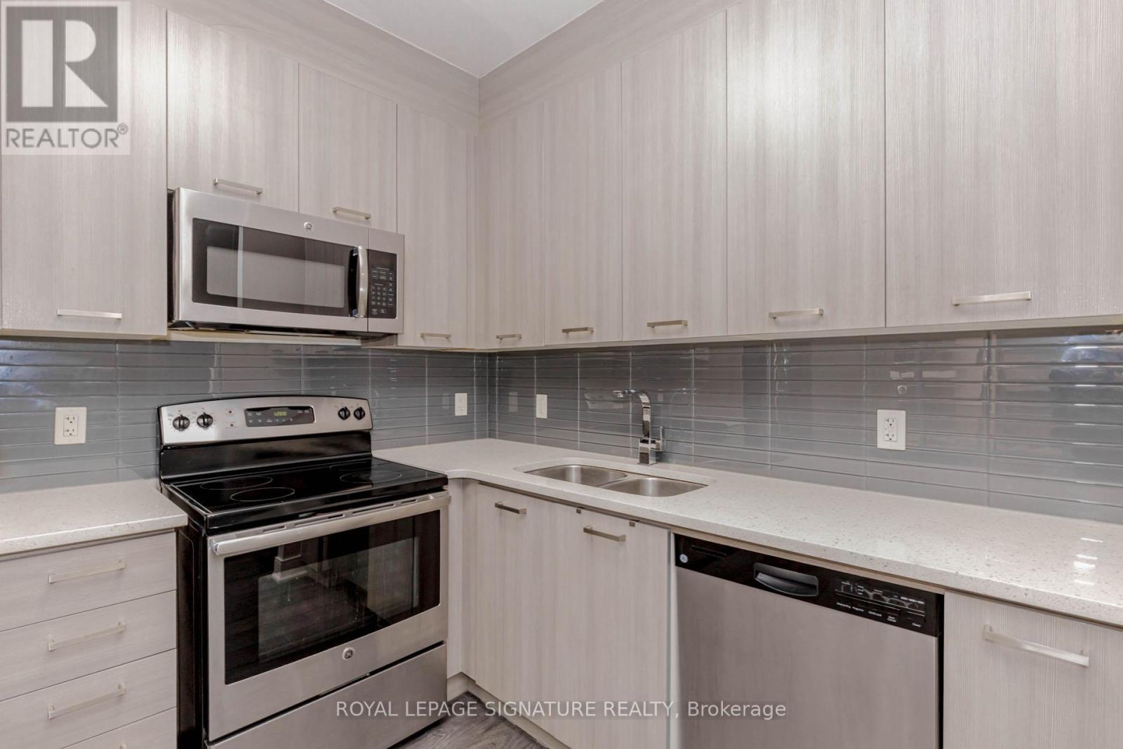 614 - 150 Main Street W, Hamilton, Ontario  L8P 1H8 - Photo 11 - X12549390