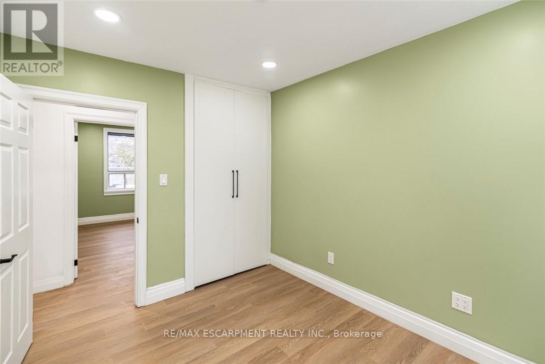 48 Aikman Avenue, Hamilton, Ontario  L8M 1P7 - Photo 17 - X12549392