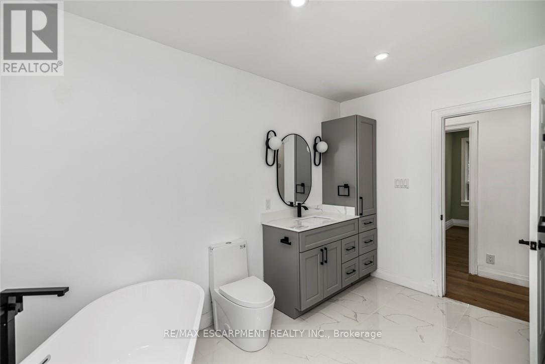 48 Aikman Avenue, Hamilton, Ontario  L8M 1P7 - Photo 19 - X12549392