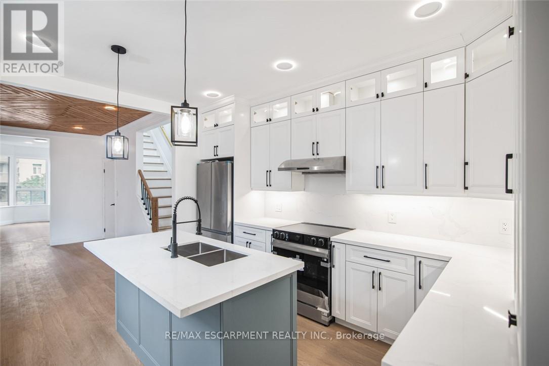 48 Aikman Avenue, Hamilton, Ontario  L8M 1P7 - Photo 6 - X12549392