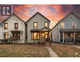 48 AIKMAN AVENUE, Hamilton, Ontario