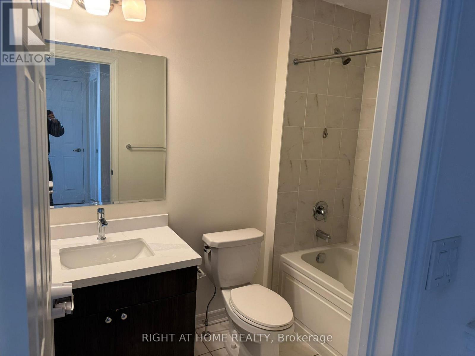 98 - 1000 Asleton Boulevard, Milton, Ontario  L9T 9L4 - Photo 28 - W12410829