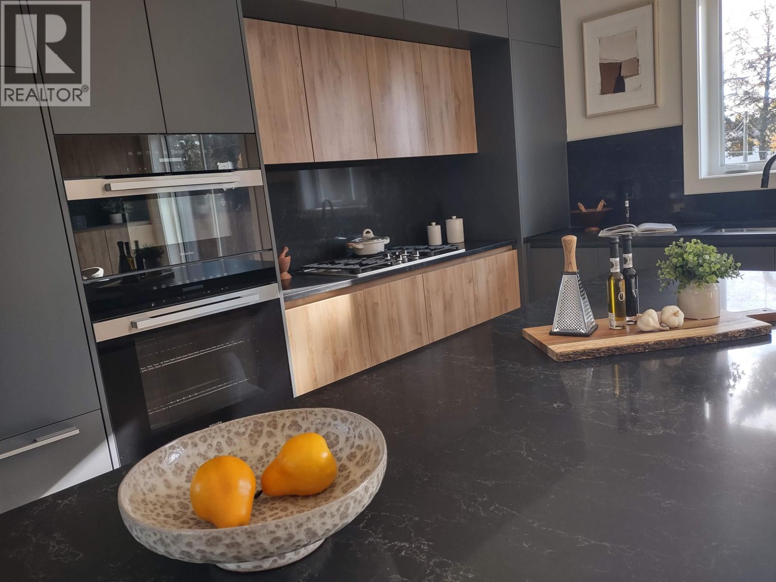 1 1706 W 68th Avenue, Vancouver, British Columbia  V6P 2V8 - Photo 10 - R3067728