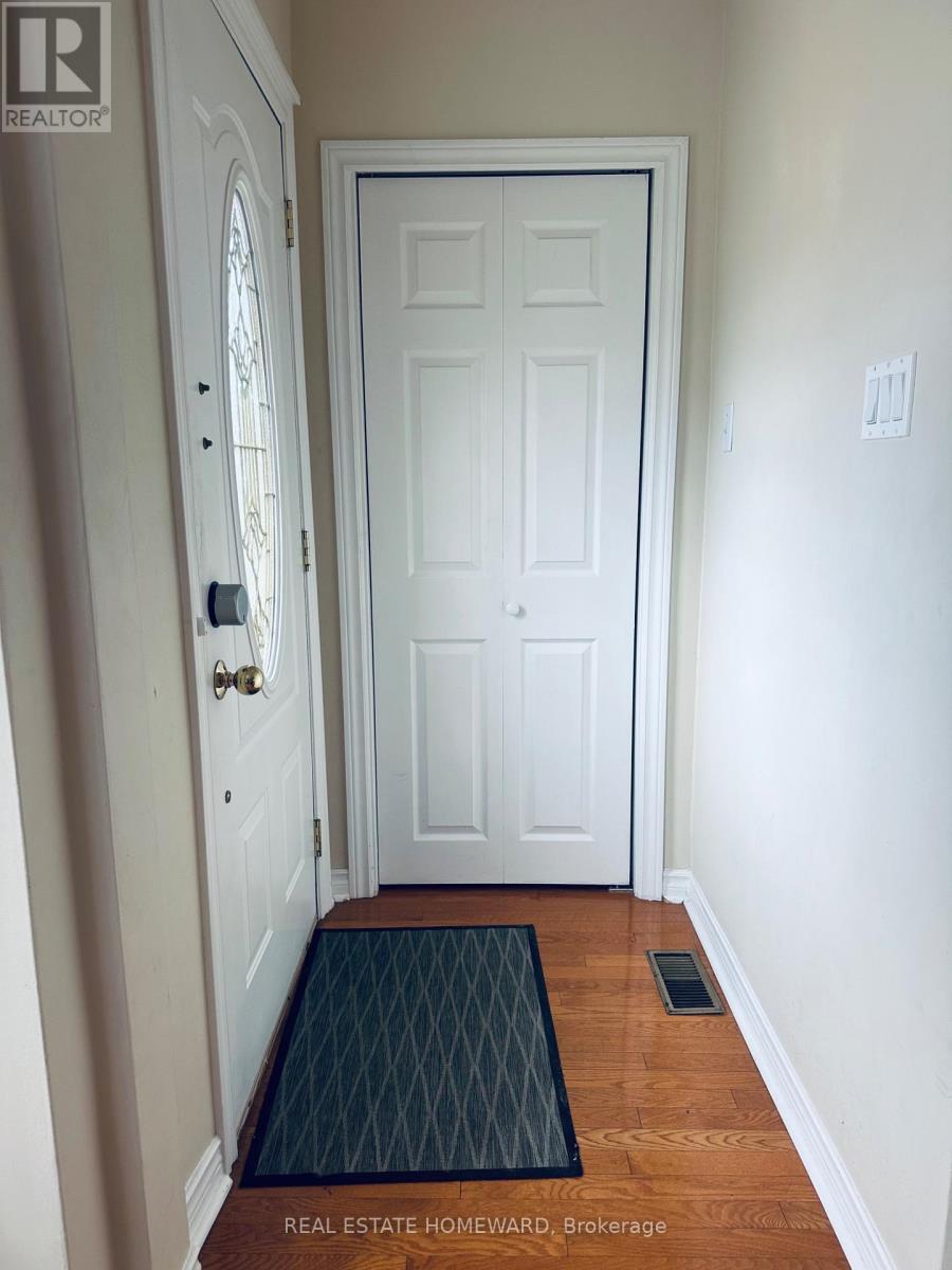 5 Highvale Road, Toronto, Ontario M1L 3R2 - Photo 4 - E12520506