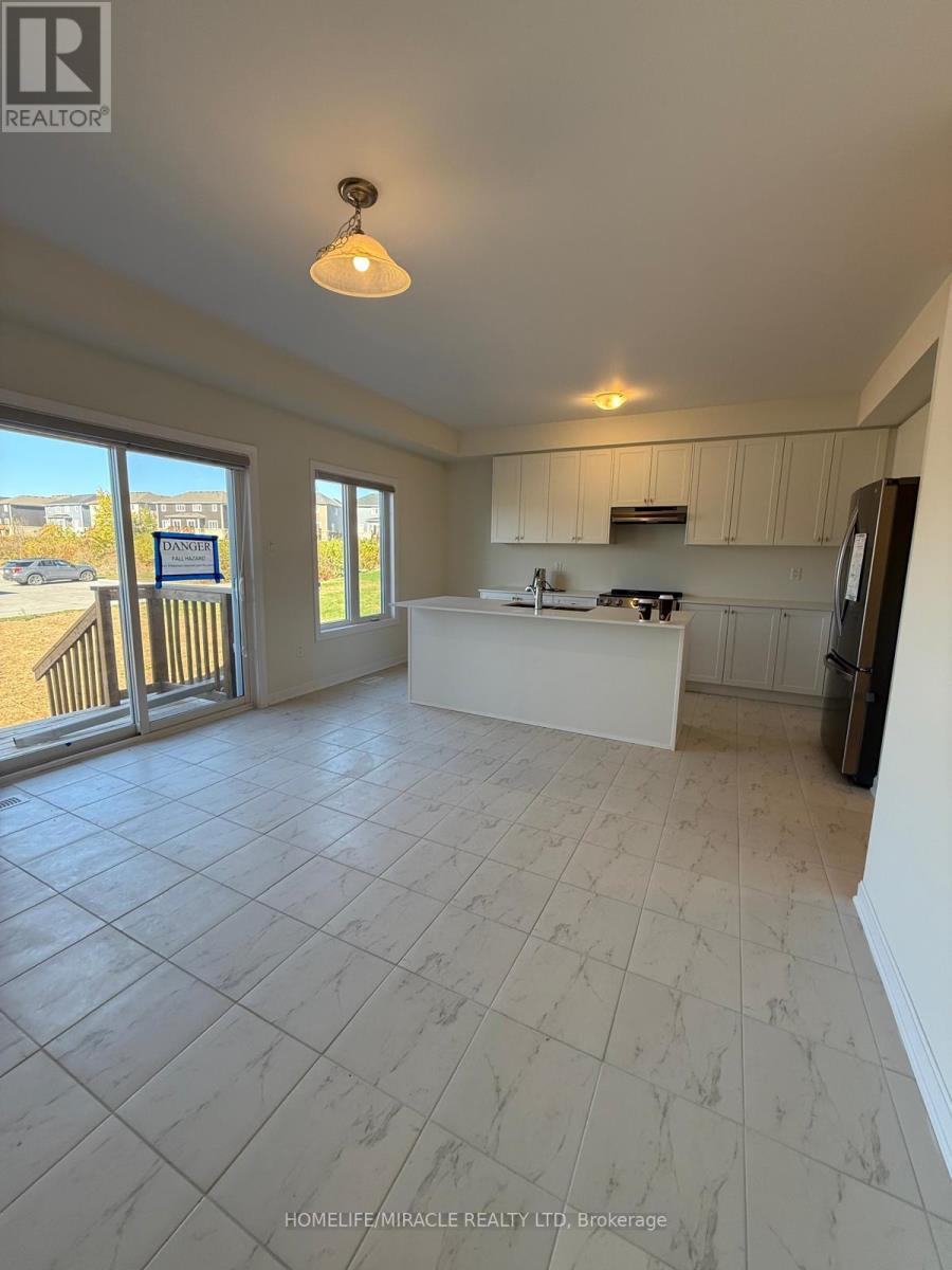 80 Golf Links Drive, Loyalist, Ontario K0H 1G0 - Photo 11 - X12539222