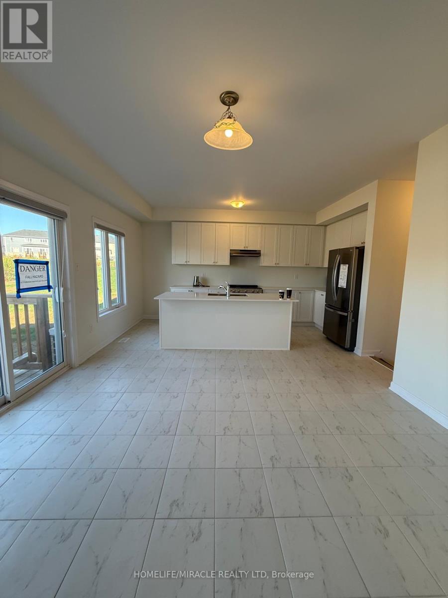 80 Golf Links Drive, Loyalist, Ontario K0H 1G0 - Photo 12 - X12539222