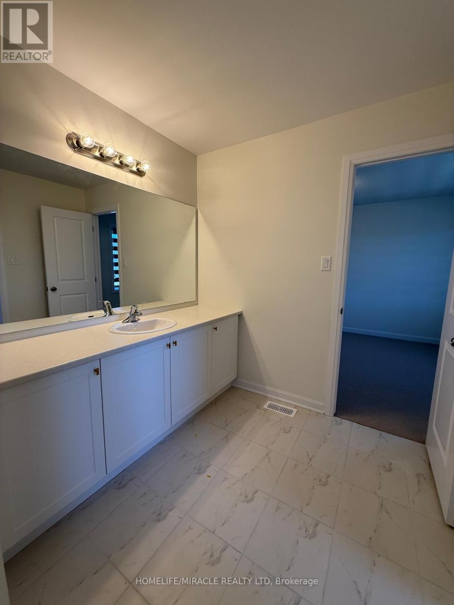 80 Golf Links Drive, Loyalist, Ontario K0H 1G0 - Photo 19 - X12539222