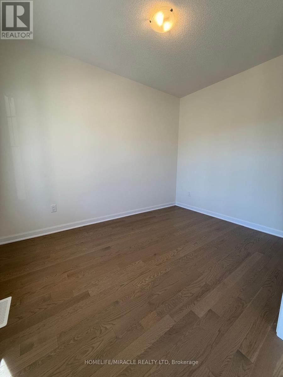 80 Golf Links Drive, Loyalist, Ontario K0H 1G0 - Photo 3 - X12539222