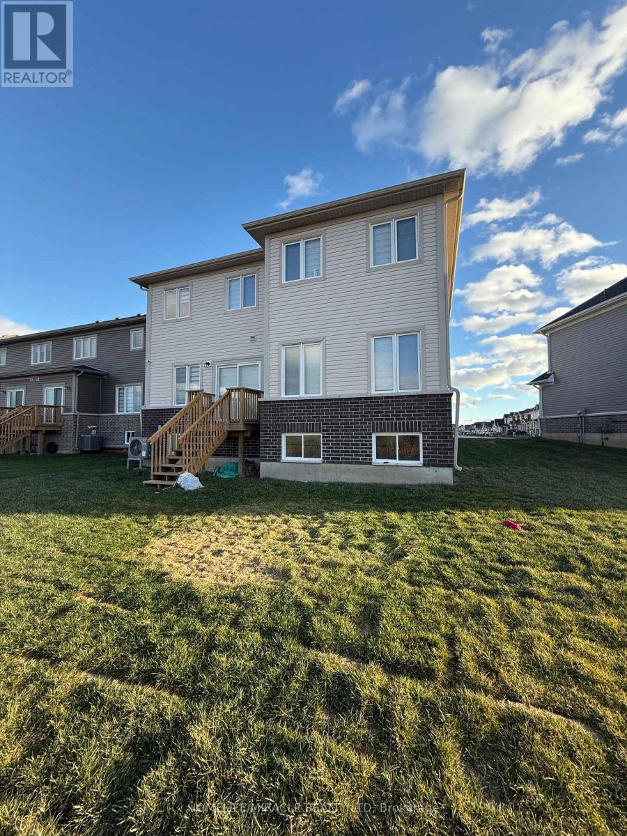 80 Golf Links Drive, Loyalist, Ontario K0H 1G0 - Photo 34 - X12539222