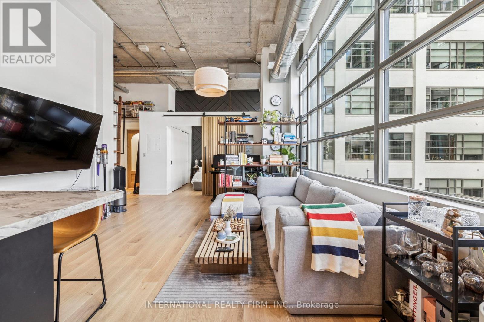 303 - 637 Lake Shore Boulevard W, Toronto, Ontario  M5V 3J6 - Photo 5 - C12549460