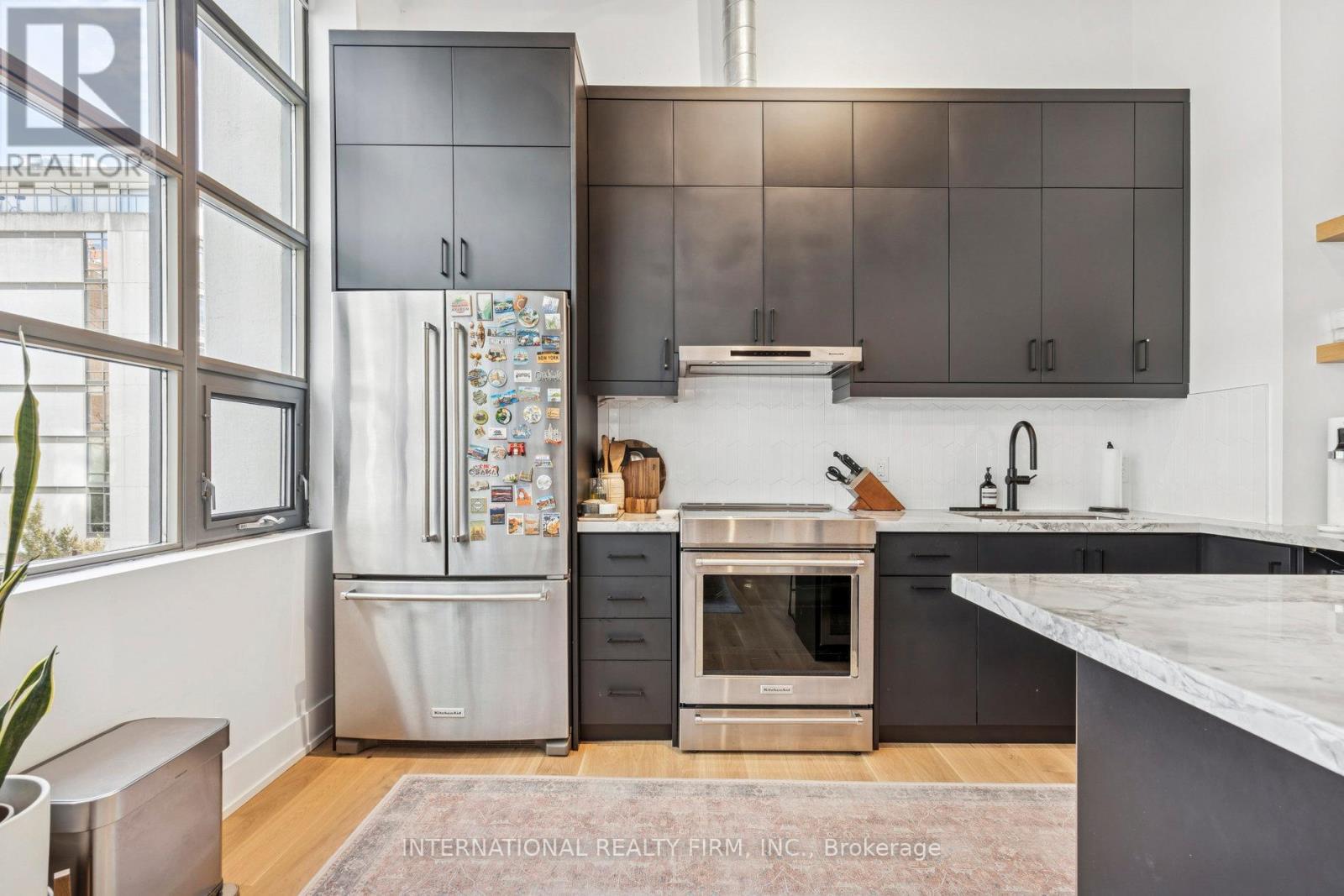 303 - 637 Lake Shore Boulevard W, Toronto, Ontario  M5V 3J6 - Photo 8 - C12549460