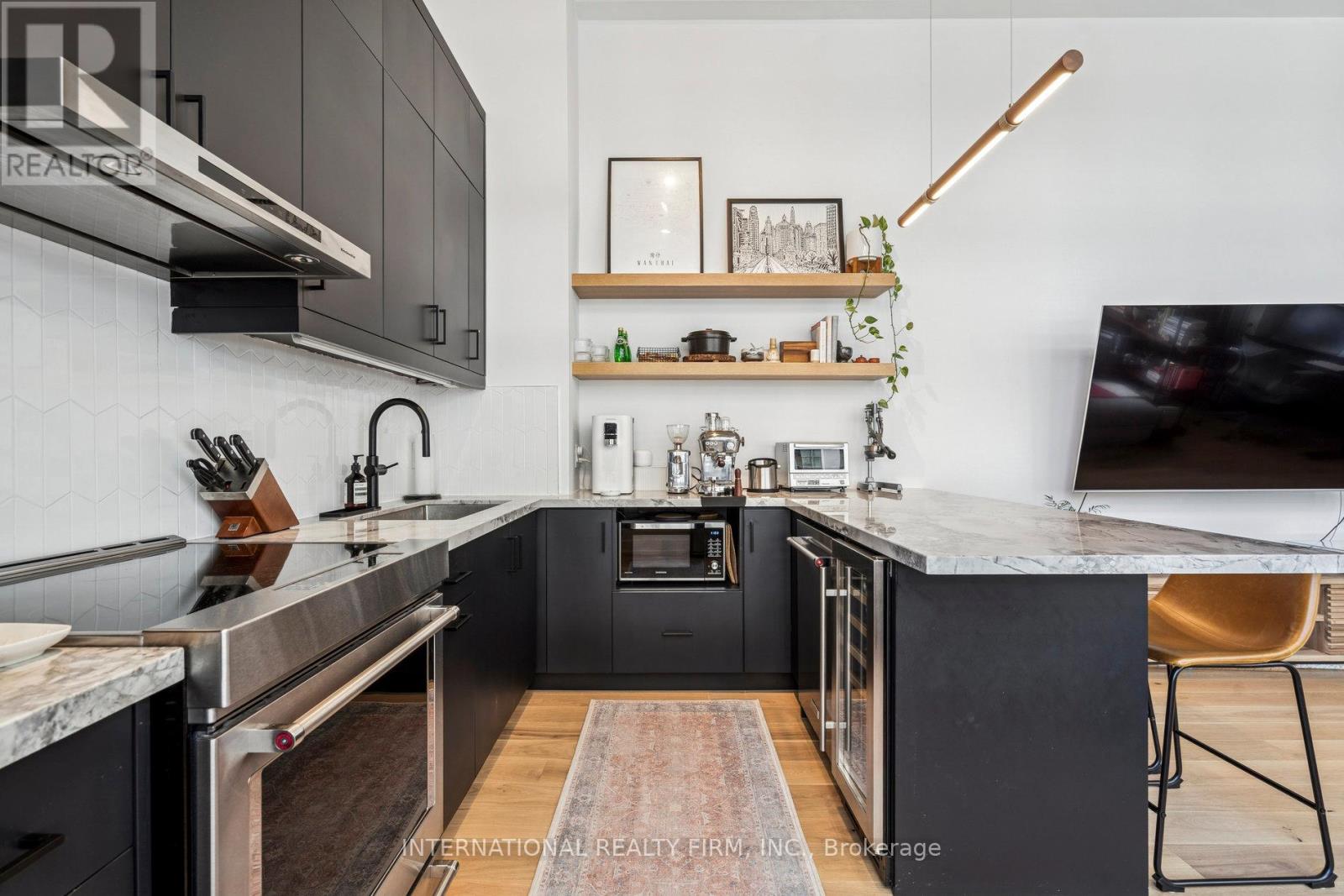 303 - 637 Lake Shore Boulevard W, Toronto, Ontario  M5V 3J6 - Photo 9 - C12549460