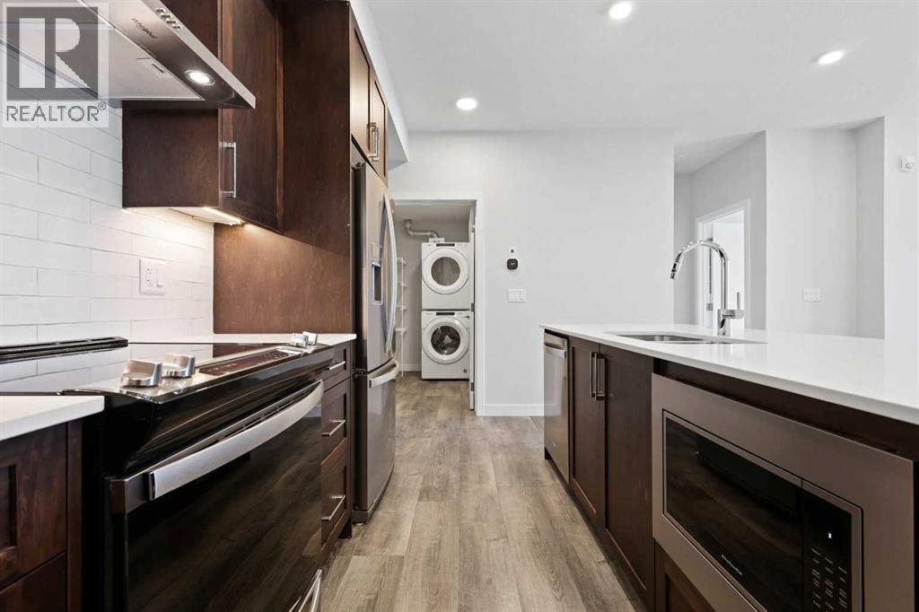 320, 255 Les Jardins Park Se, Calgary, Alberta  T2C 5V3 - Photo 3 - A2234996