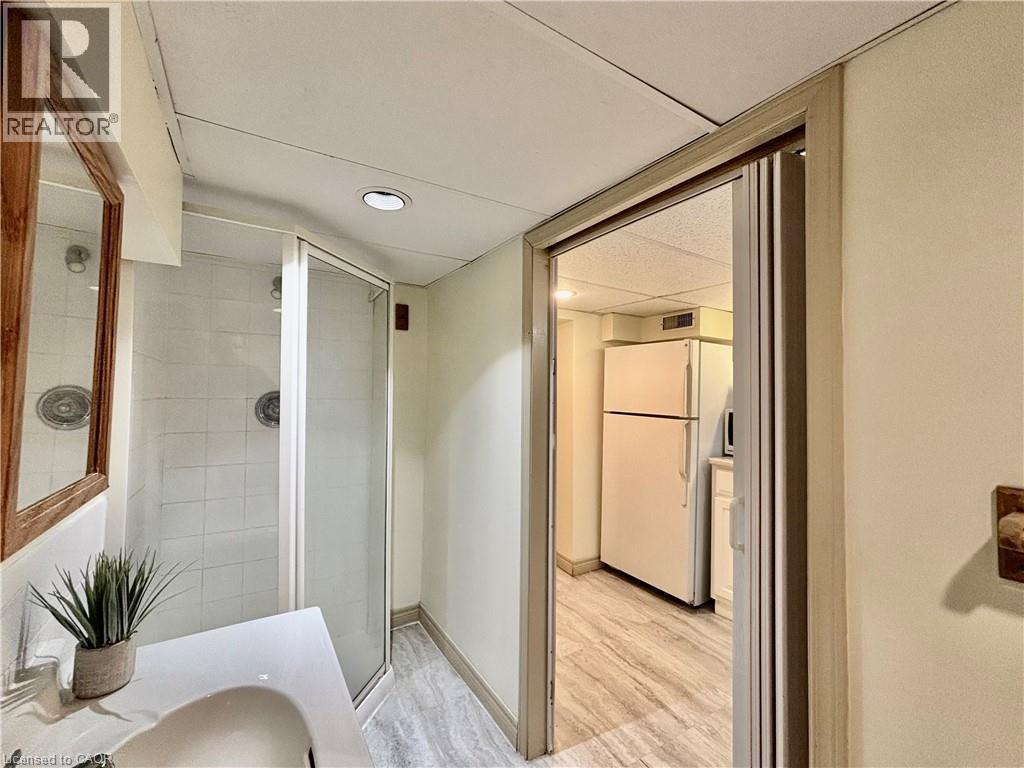 34 Menno Street, Waterloo, Ontario  N2L 2A7 - Photo 33 - 40787605