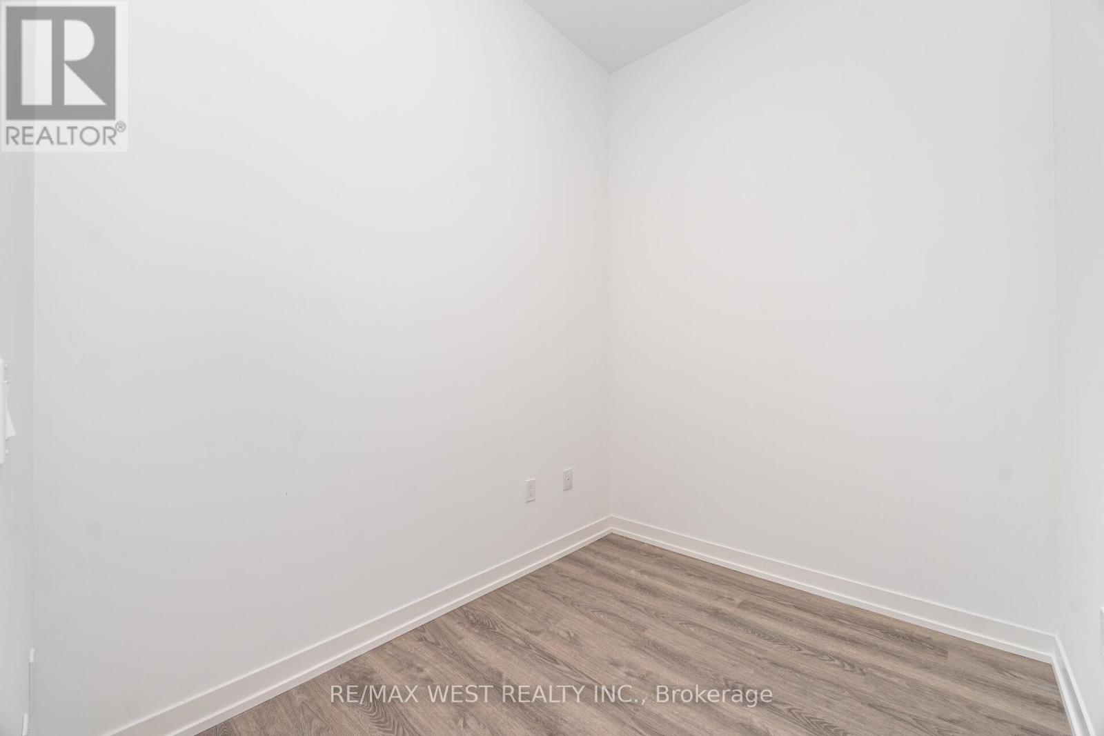 1601 - 8 Interchange Way, Vaughan, Ontario  L4K 0R2 - Photo 24 - N12549462