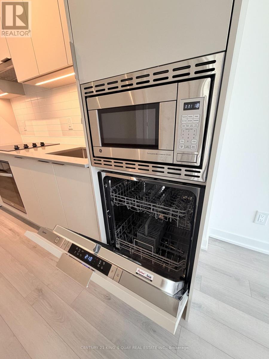 1107 - 3071 Trafalgar Road, Oakville, Ontario  L6H 8C6 - Photo 8 - W12549448