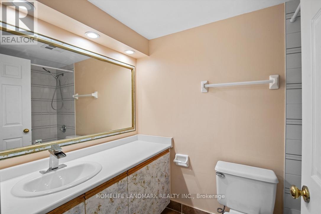 704 - 250 Webb Drive, Mississauga, Ontario  L5B 3Z4 - Photo 14 - W12549450