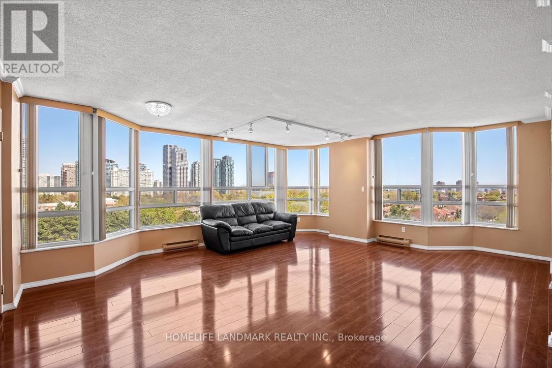 704 - 250 Webb Drive, Mississauga, Ontario  L5B 3Z4 - Photo 4 - W12549450