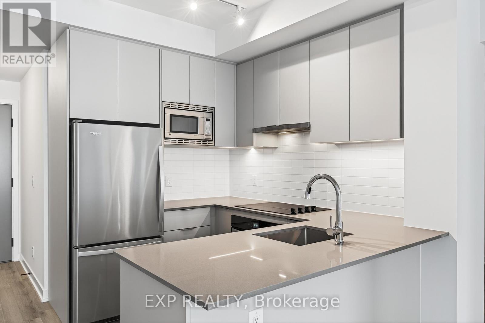 411 - 3071 Trafalgar Road, Oakville, Ontario  L6H 8C6 - Photo 16 - W12549468