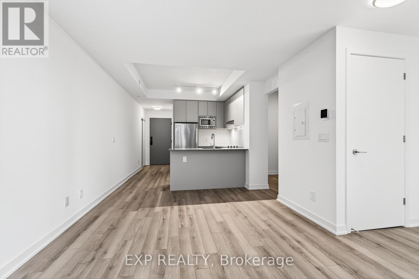 411 - 3071 Trafalgar Road, Oakville, Ontario  L6H 8C6 - Photo 21 - W12549468