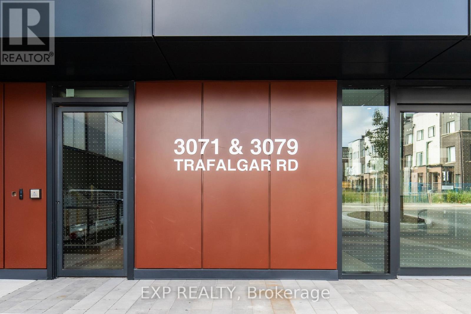 411 - 3071 Trafalgar Road, Oakville, Ontario  L6H 8C6 - Photo 4 - W12549468