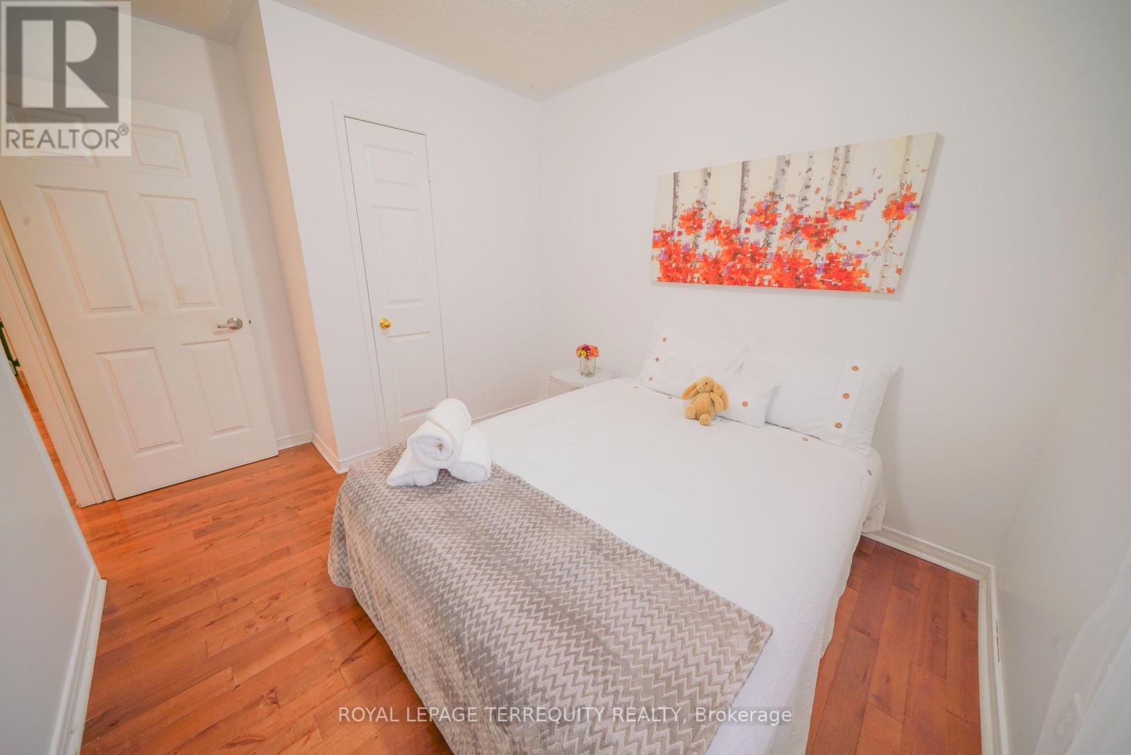 145 Springview Drive, Brampton, Ontario  L6X 4K2 - Photo 21 - W12549474